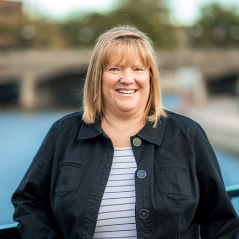 Photo of Theresa Crumb